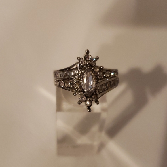 Stunning silver ring with czs !! "Diamonds" - Picture 5 of 9